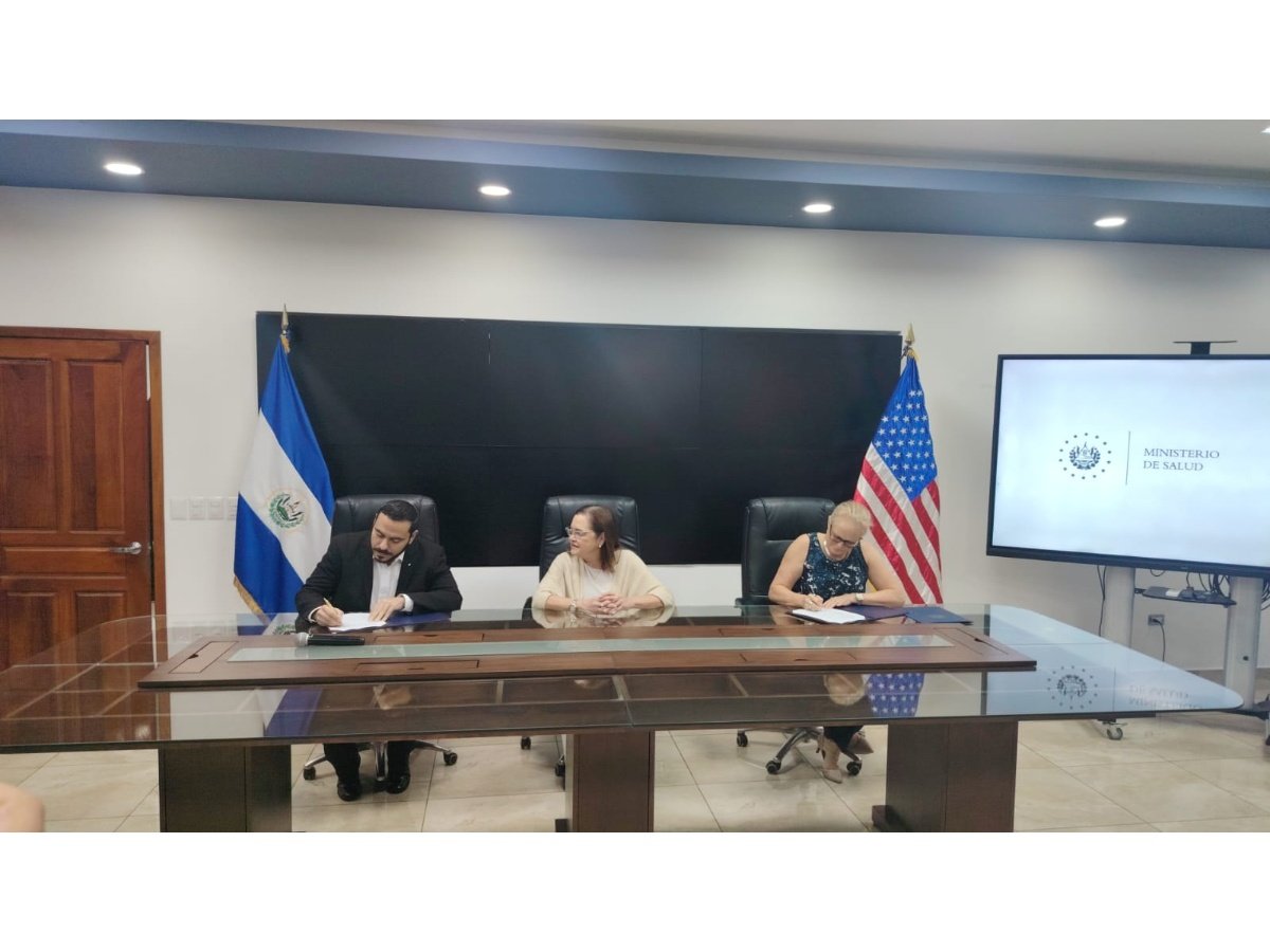 Estados Unidos y El Salvador firman acuerdo por $31 millones para fortalecer el sistema de salud
