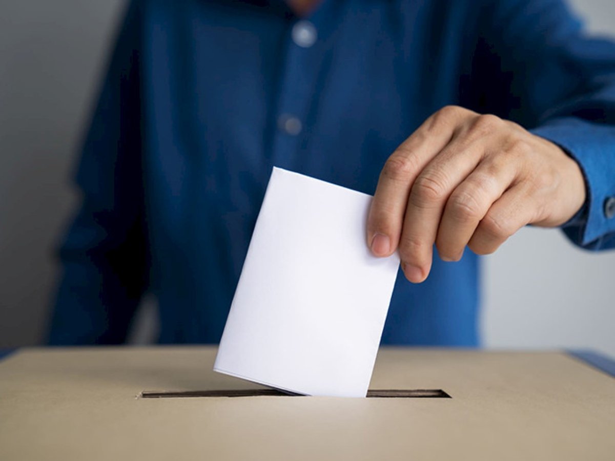 Costa Rica analiza reforma para permitir reelección presidencial consecutiva
