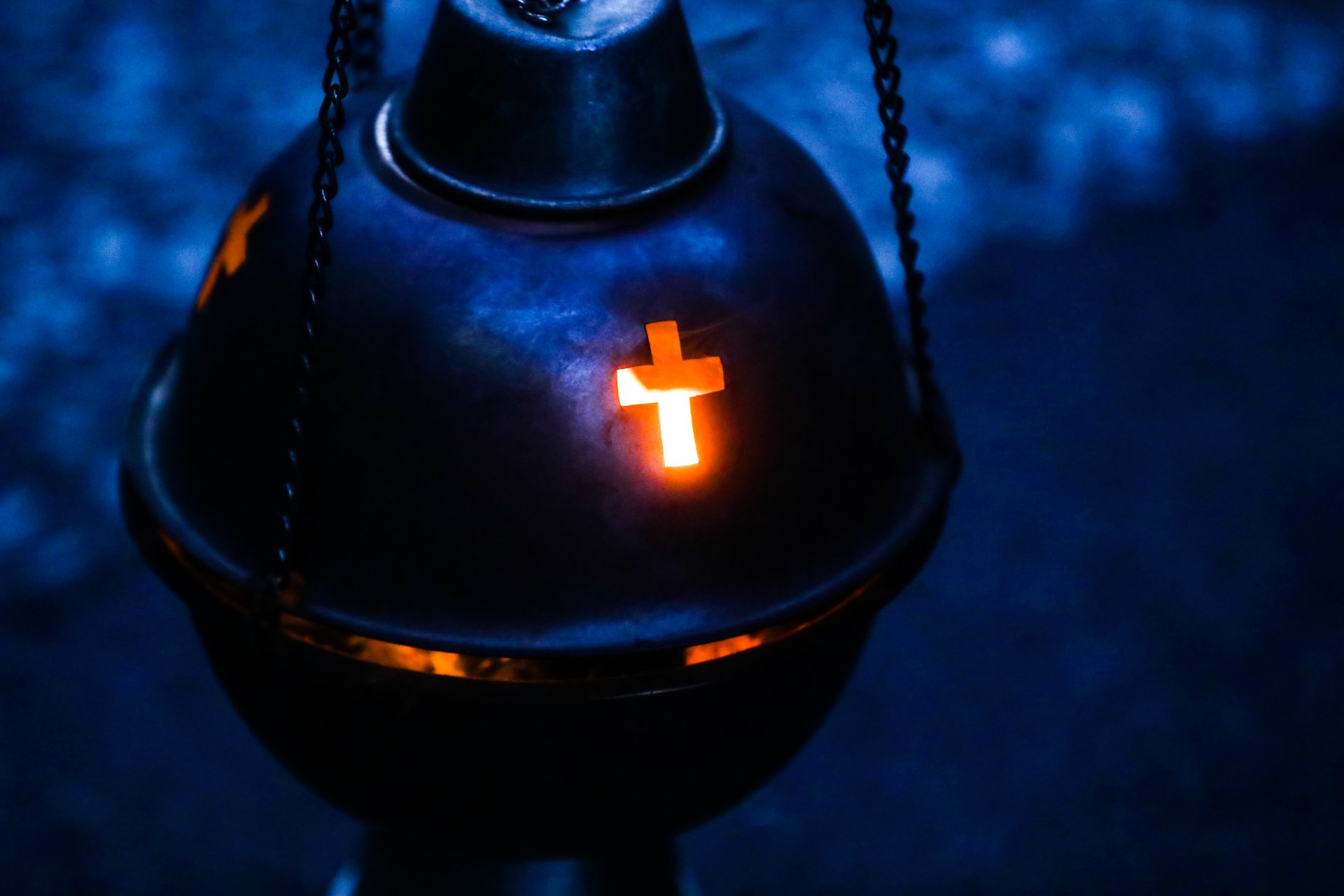 El Incienso en Guatemala: Significados, Usos y Tradiciones en Cuaresma y Semana Santa