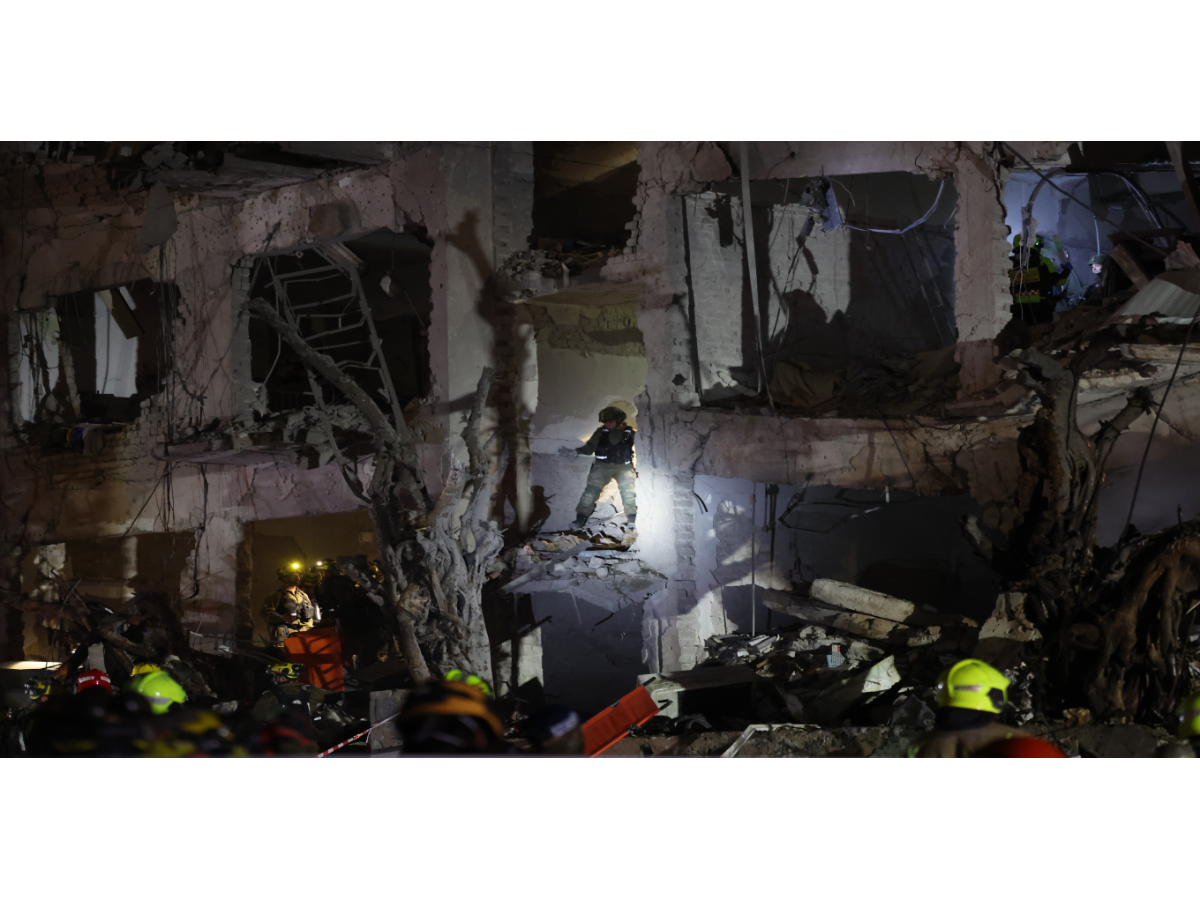 Primera víctima mortal en Tel Aviv tras impacto de misil iraní en respuesta a conflicto regional
