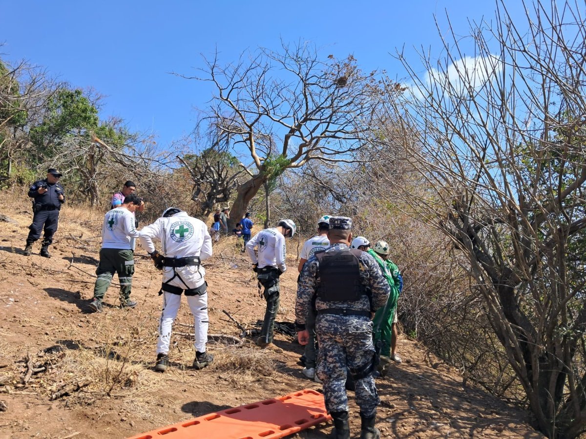 Hallan cuerpo de hombre que cayó en acantilado de La Libertad Costa tras varios días desaparecido