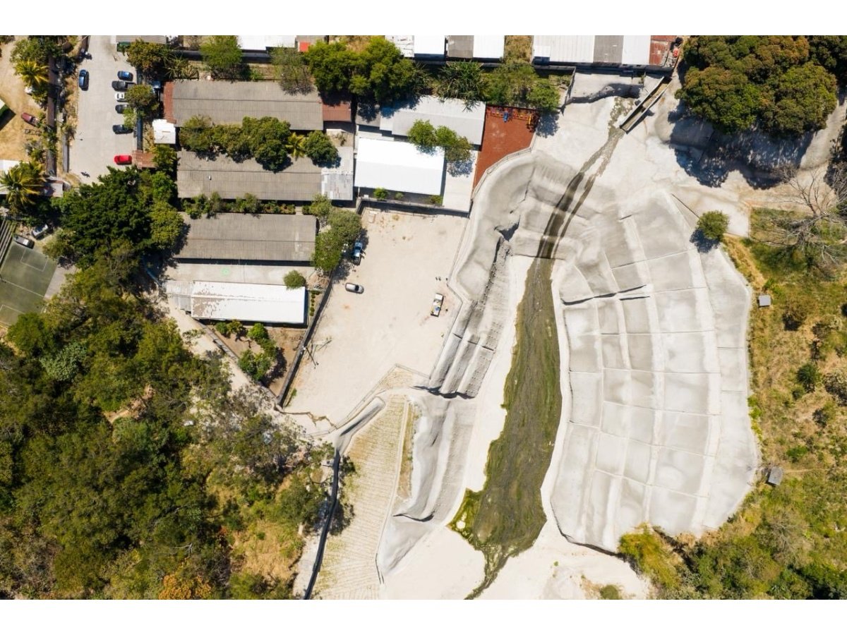 MOP finaliza obras de mitigación en cárcava de Colonia Santa Eduviges en Soyapango