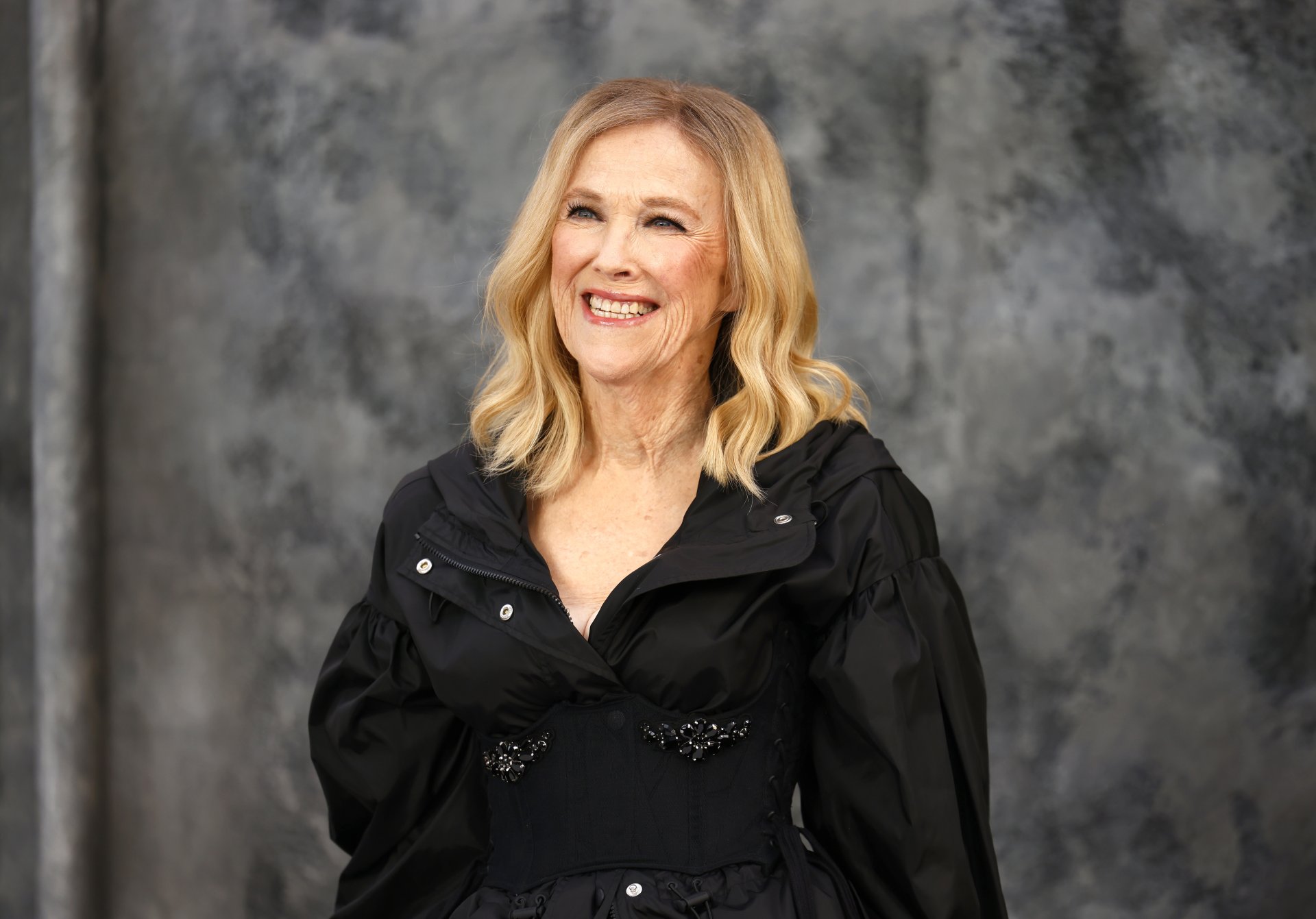 SAG-AFTRA rinde homenaje póstumo a Catherine O’Hara con emotivo discurso de Seth Rogen