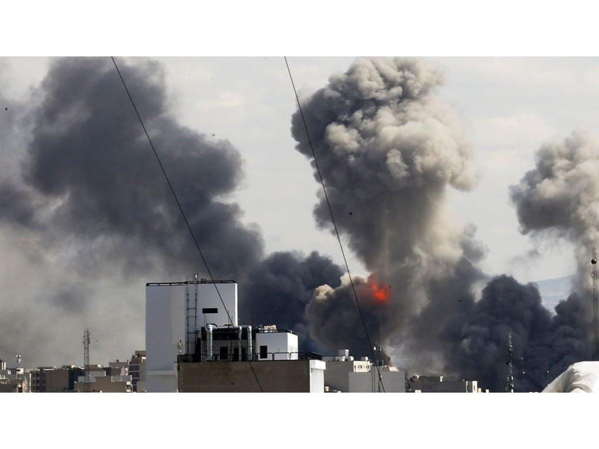 Análisis del conflicto actual entre Estados Unidos, Israel e Irán y posibles escenarios futuros Análisis del conflicto actual entre Estados Unidos, Israel e Irán y posibles escenarios futuros