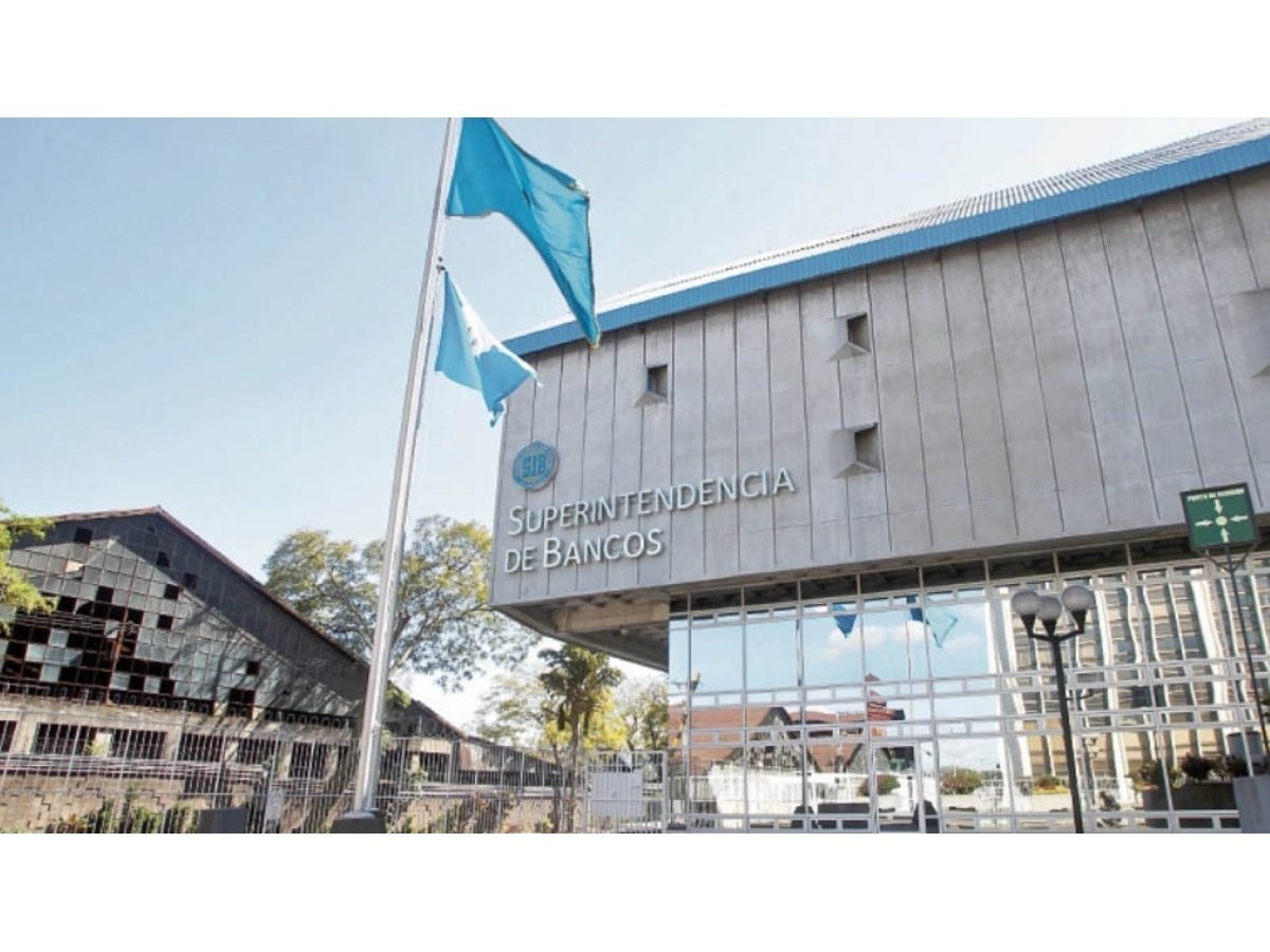 Asamblea Legislativa elimina restricciones para accionistas extranjeros en bancos nacionales