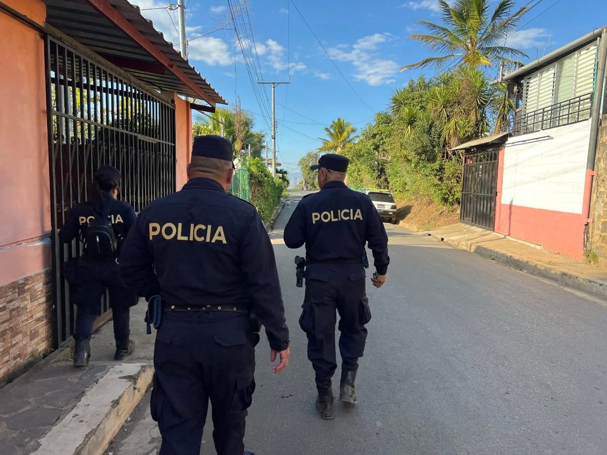 Policía Nacional Civil intensifica operativos en Ahuachapán ante aumento de delitos Policía Nacional Civil intensifica operativos en Ahuachapán ante aumento de delitos
