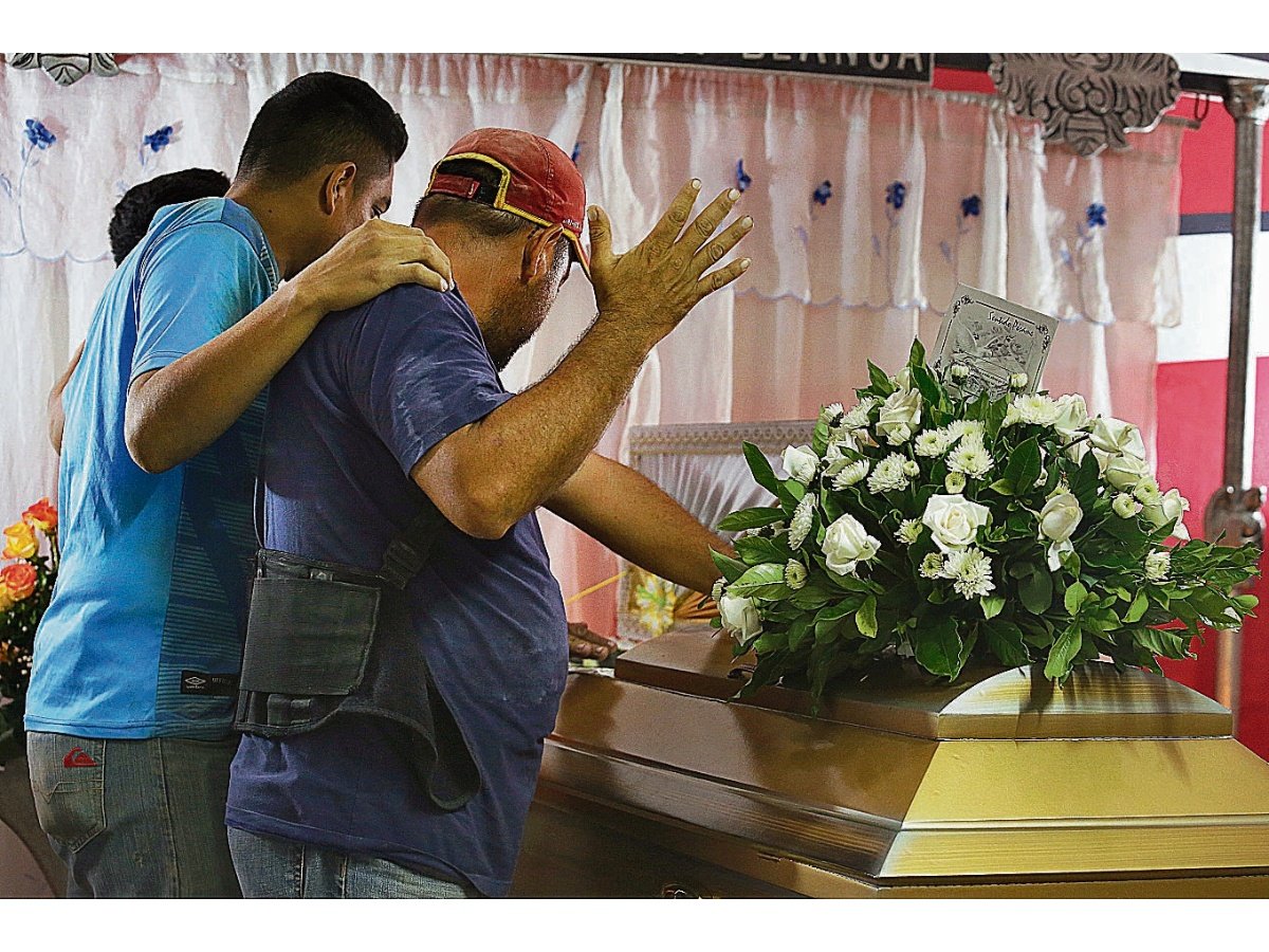 Corte Penal Internacional recibe informe sobre muertes de privados de libertad en El Salvador durante régimen de excepción