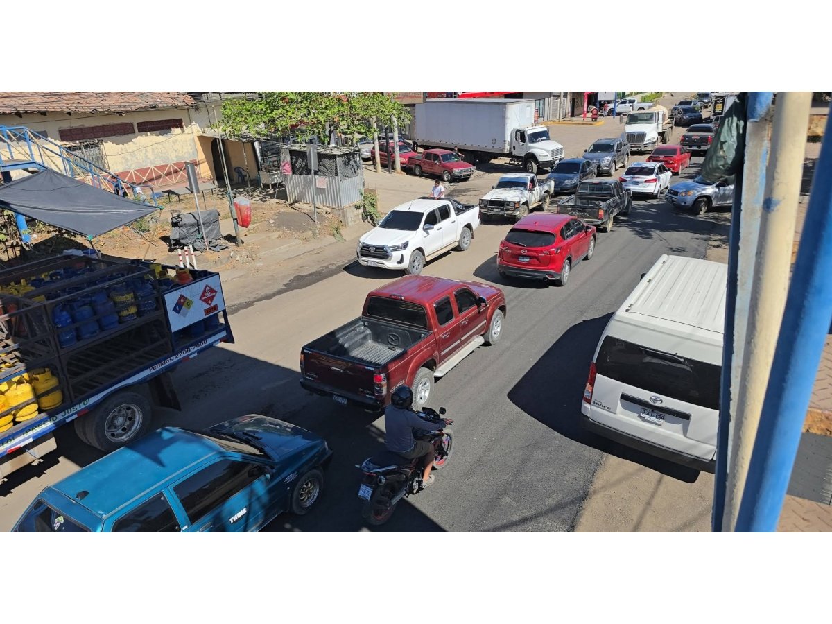 Instalación de semáforos en Santa Rosa de Lima sigue en espera por estudio del Viceministerio de Transporte Instalación de semáforos en Santa Rosa de Lima sigue en espera por estudio del Viceministerio de Transporte
