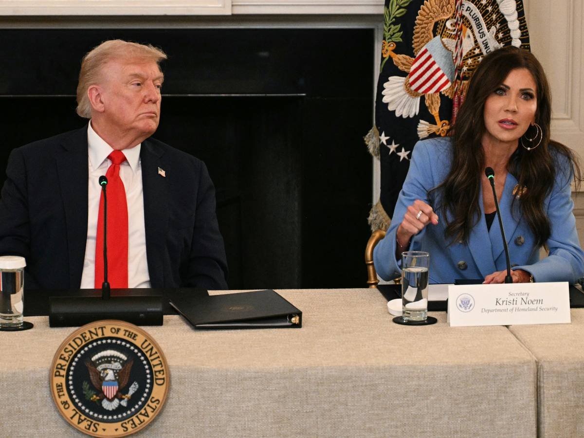 Donald Trump anuncia cambio en la Secretaría de Seguridad Nacional de EE.UU. en medio de crisis presupuestaria
