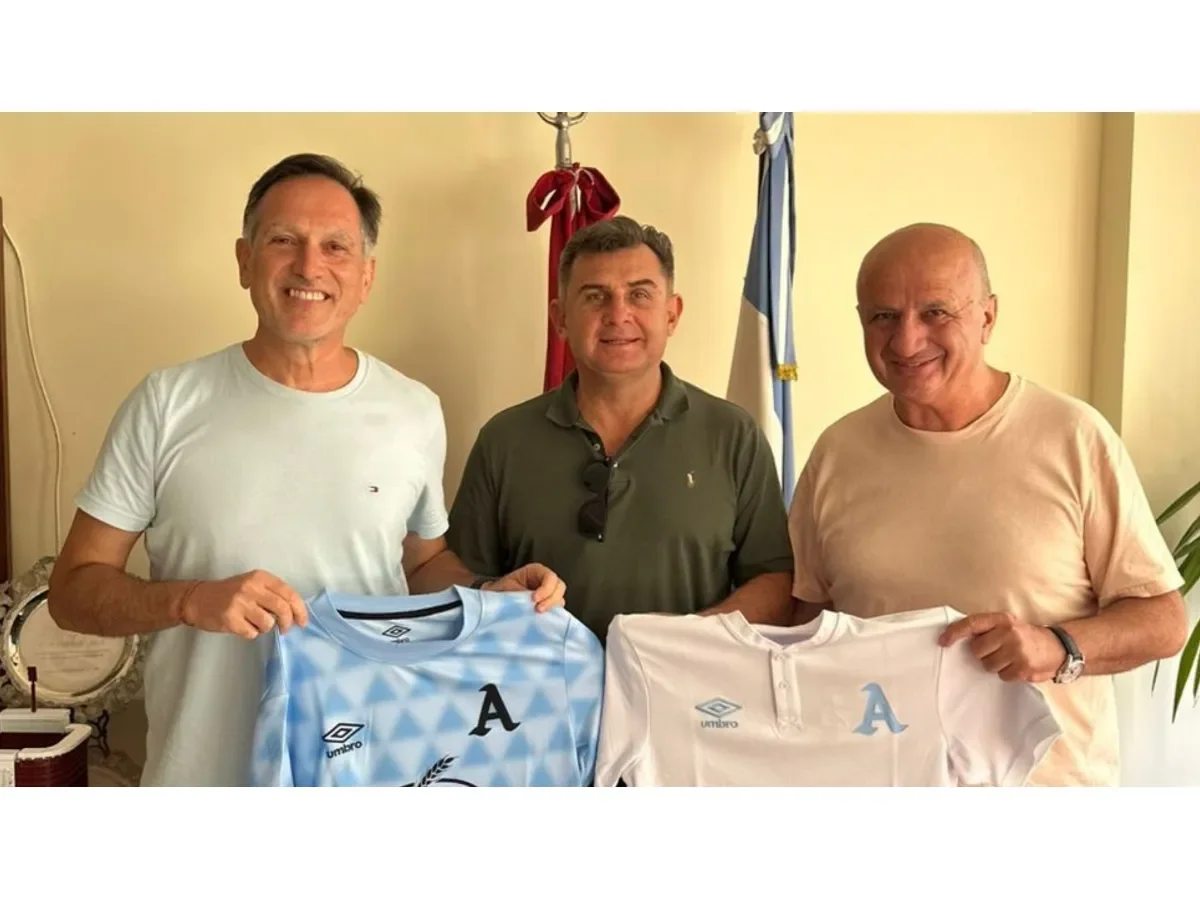 Alianza FC impulsa cooperación internacional tras reunión con Club Atlético Lanús en Argentina