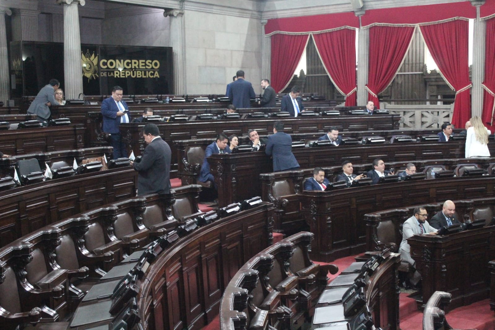 Congreso inicia sesión para elegir magistrados de la Corte de Constitucionalidad tras fallo judicial