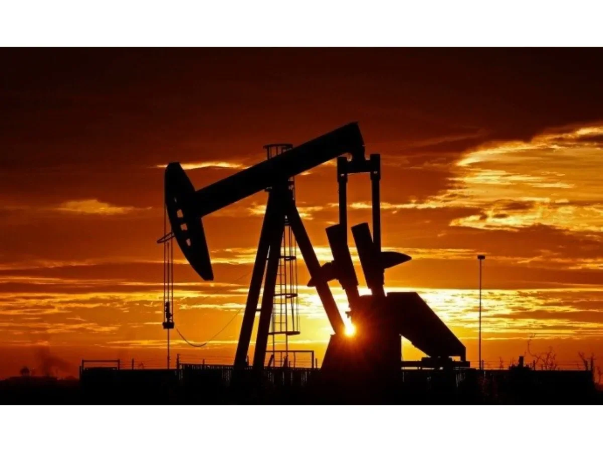 Precio del petróleo supera los 92 dólares por barril tras tensiones en Oriente Medio