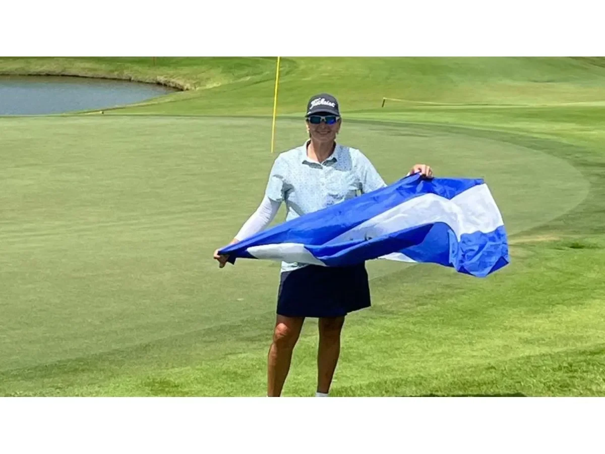 Luciana Ferracuti de Alfaro se corona campeona del Campeonato Centroamericano de Golf en Panamá