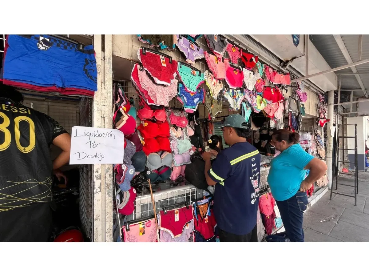 Comienza desalojo de vendedores en Plaza 14 de Julio y zonas aledañas en San Salvador