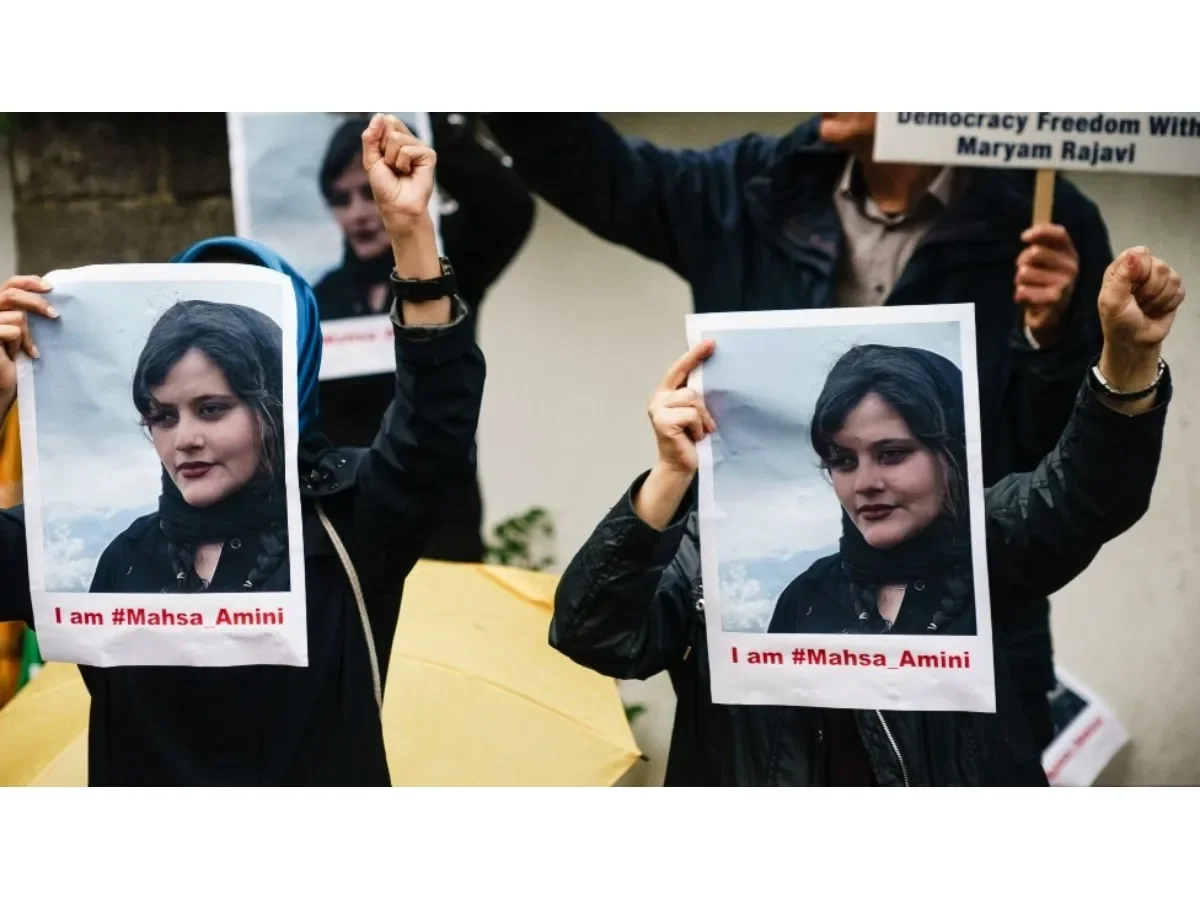 Irán a través del cine: siete películas que revelan la lucha de las mujeres bajo la República Islámica