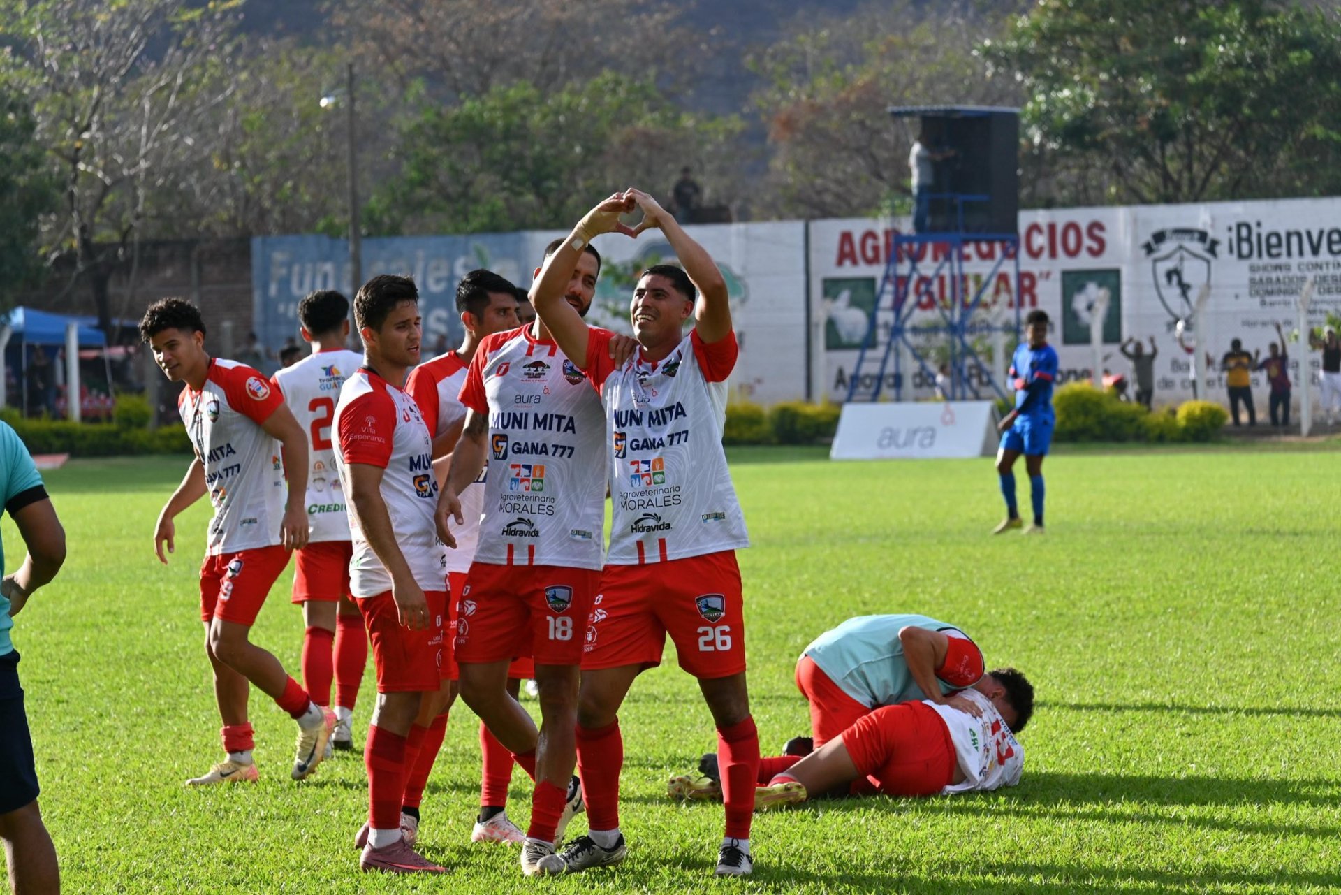 Mictlán vence a Municipal 2-1 con gol en tiempo de descuento y sale del descenso