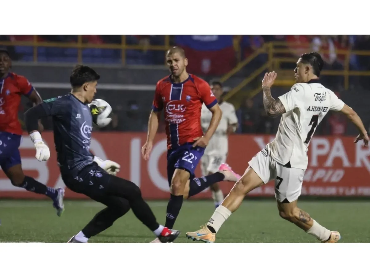 Alajuelense supera a San Carlos con participación de González y Martínez en el Clausura 2026