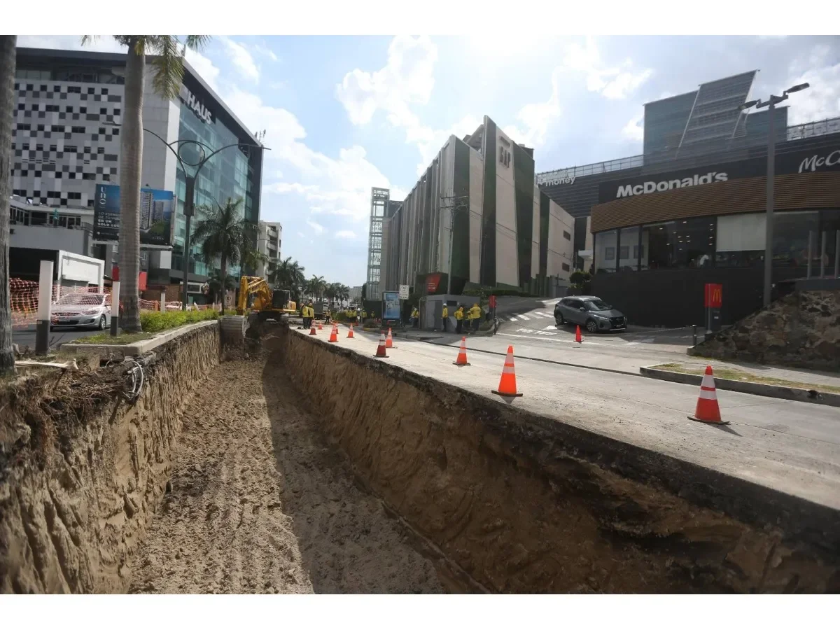 Ministerio de Obras Públicas asegura que obras de drenaje en Zona Rosa concluirán en menos de cuatro meses