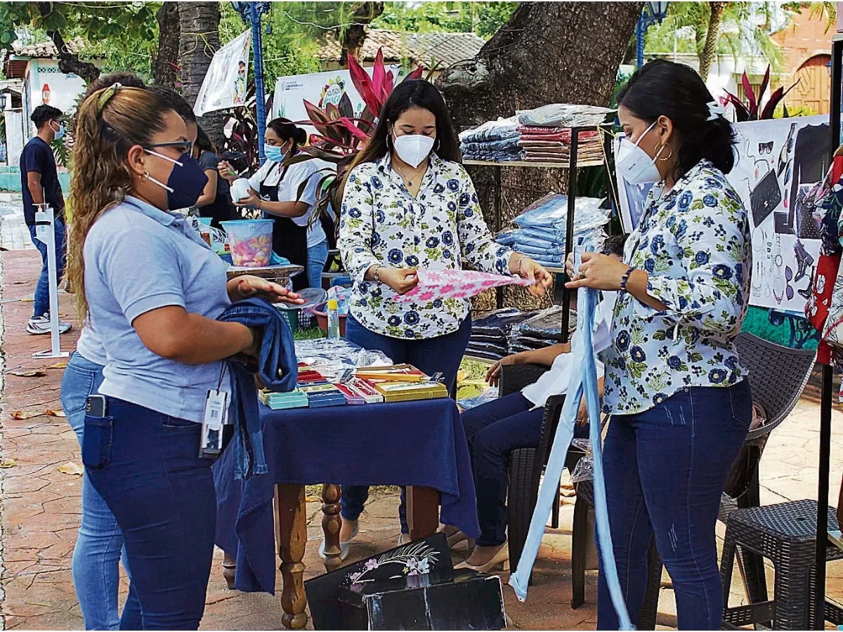 Reforma a Ley de Fomento a MYPE elimina enfoque de género y menciones específicas a mujeres empresarias