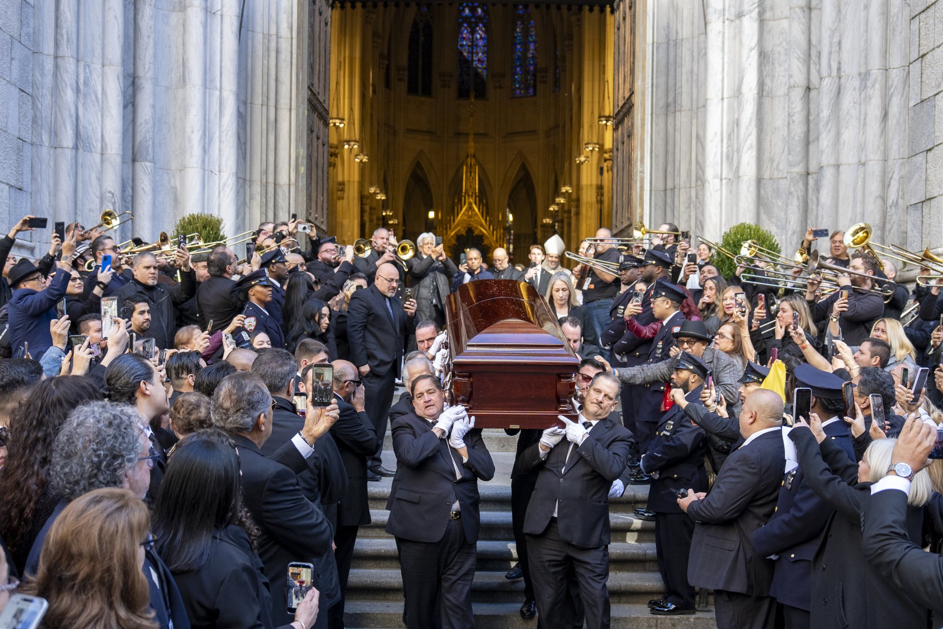 Willie Colón: Emotiva despedida en Nueva York entre salsa y aplausos de sus seguidores