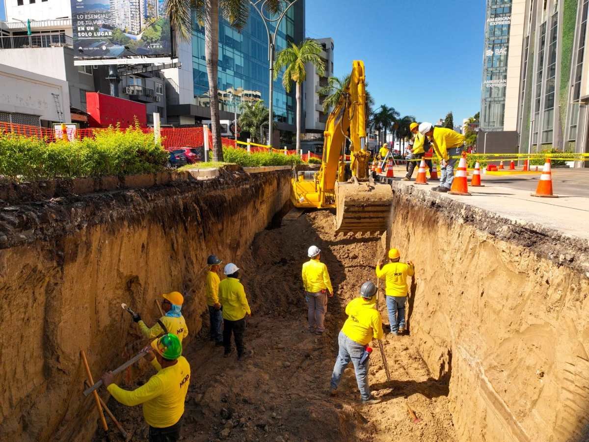 Comienzan obras para mitigar inundaciones en bulevar Sergio Vieira de Mello en la Zona Rosa de San Salvador