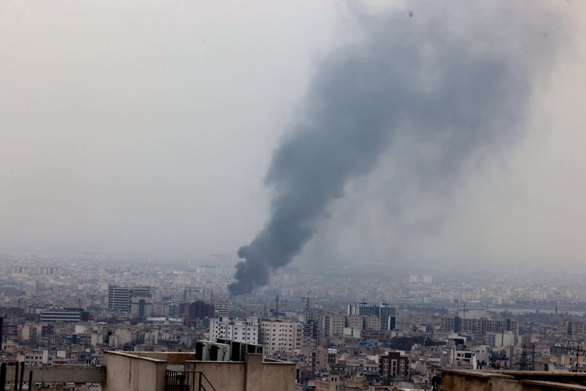 Pentágono advierte sobre posible día más intenso de ataques en Irán este 10 de marzo