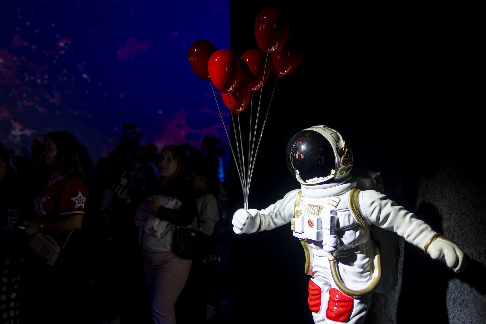 Space Scouts: Taller para niños que fomenta la astronomía mediante ciencia y exploración
