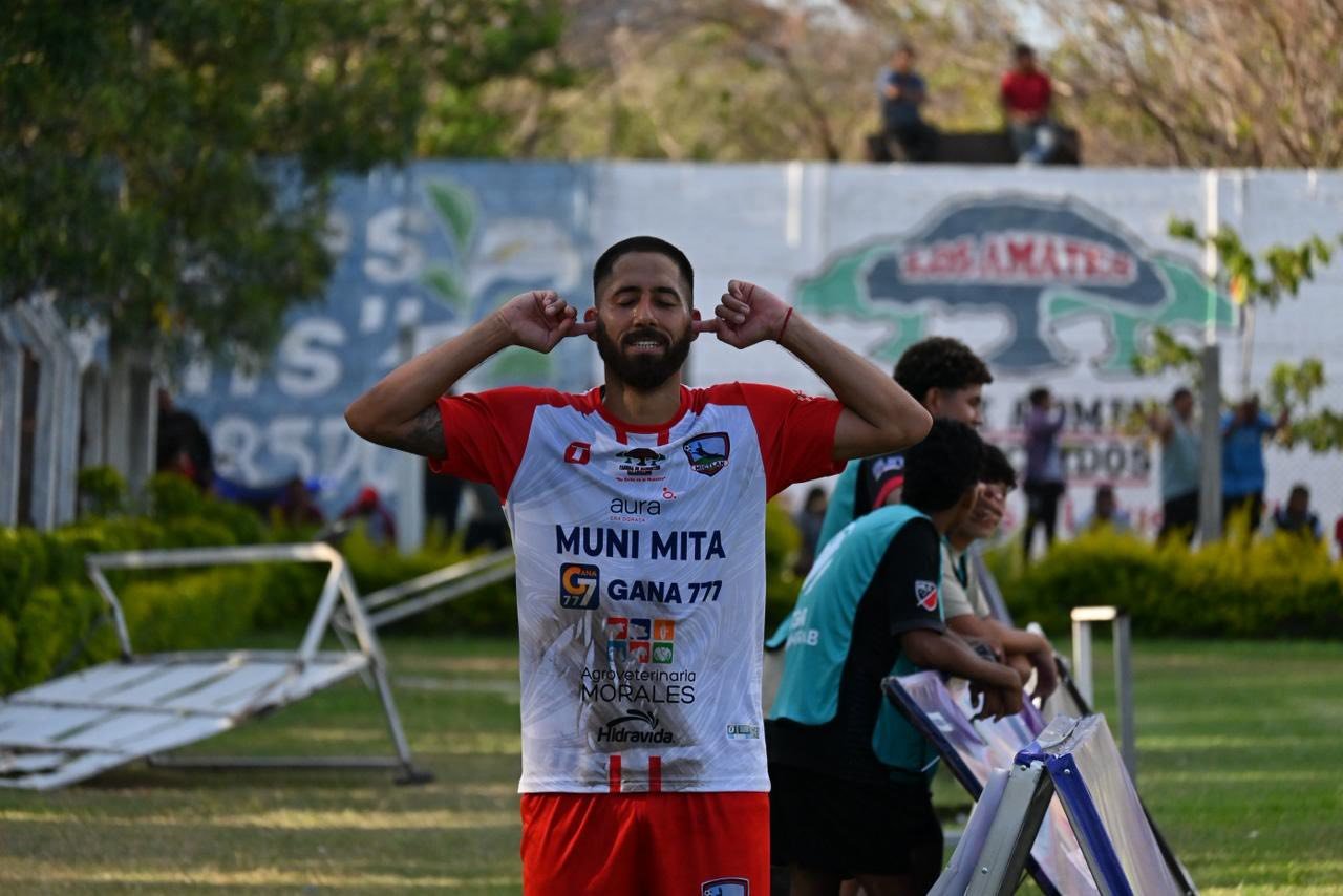 Atlético Mictlán vence 2-0 a Aurora y toma ventaja crucial en la lucha por el descenso