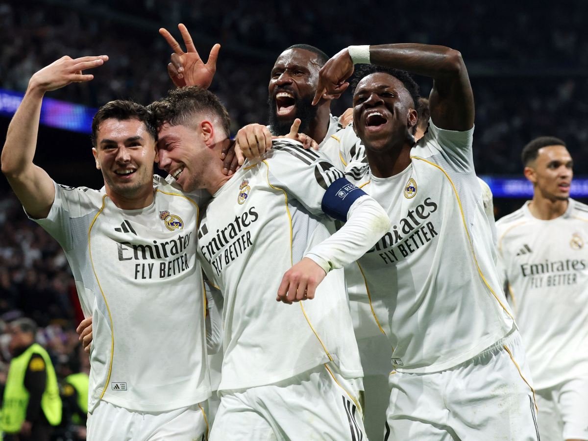 Valverde brilla con triplete y guía al Real Madrid a victoria 3-0 sobre Manchester City en Champions