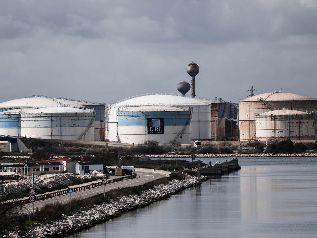 Países de la Agencia Internacional de la Energía liberan 400 millones de barriles para estabilizar mercado tras crisis en Ormuz