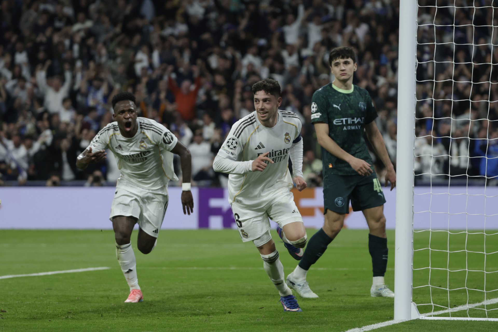 Real Madrid deslumbra en Champions con triplete de Federico Valverde ante Manchester City