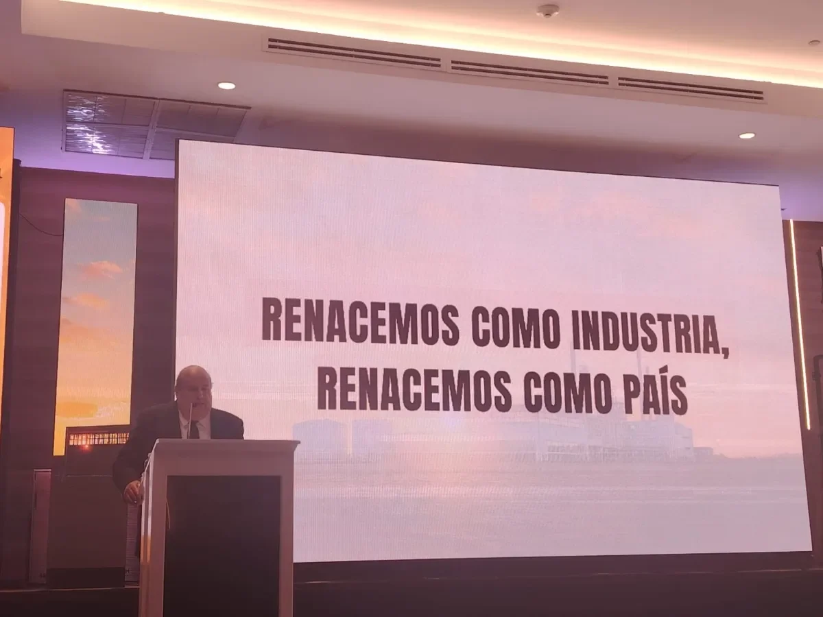 Industria salvadoreña impulsa campaña para destacar su papel en la economía nacional