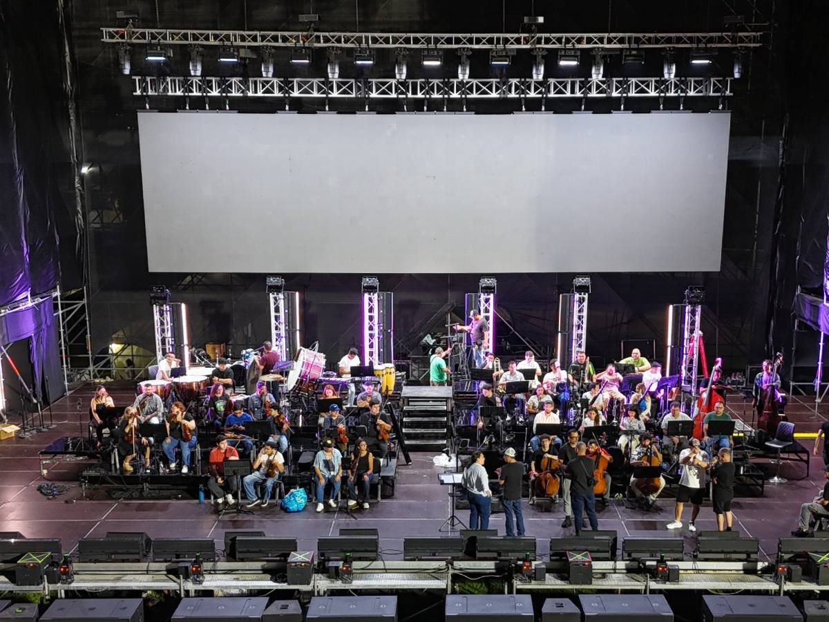 La Orquesta Filarmónica de El Salvador y Yandel presentan un espectáculo sinfónico único