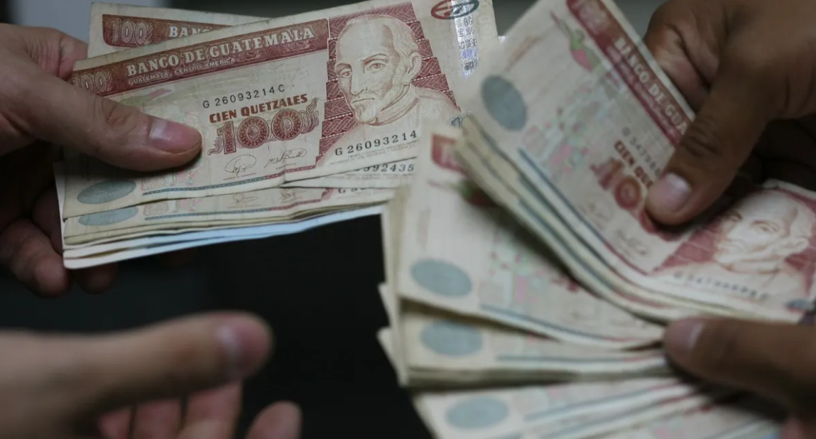 Condenan a exgerente bancaria por hurto de Q80 mil detectado en auditoría interna en Zacapa