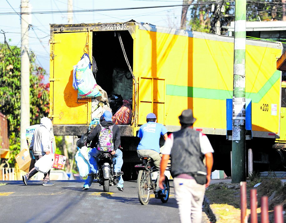 Municipalidad de Guatemala analiza cobro de Q120 a recolectores por ingreso al vertedero de la zona 3
