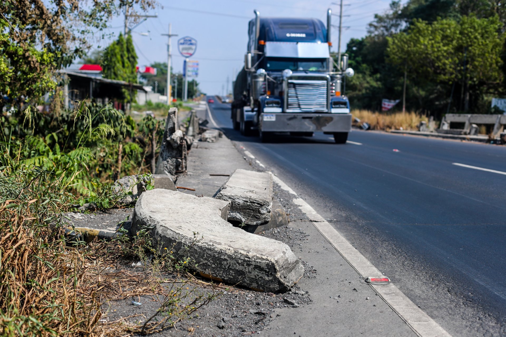 Plan nacional para prevenir 1,000 muertes anuales en carreteras mediante inversión y tecnología