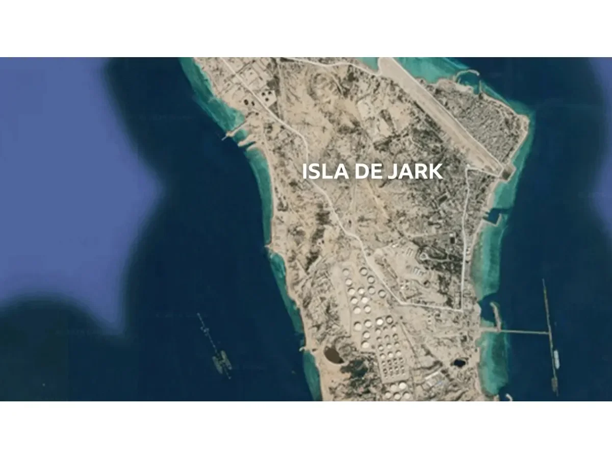 Estados Unidos bombardea isla estratégica de Jark en Irán sin afectar infraestructura petrolera