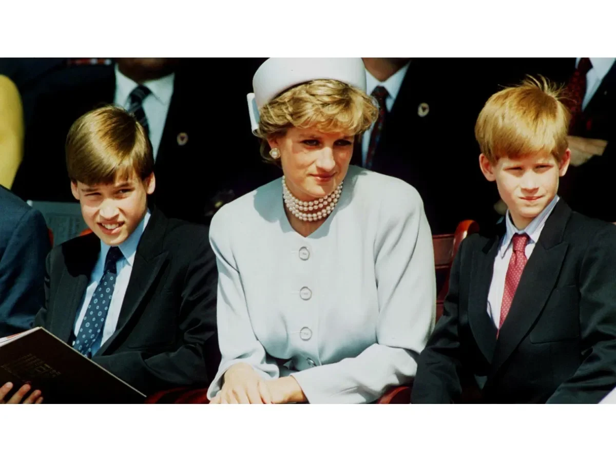Por qué la princesa Diana consideró a Harry como posible rey en lugar de William Por qué la princesa Diana consideró a Harry como posible rey en lugar de William