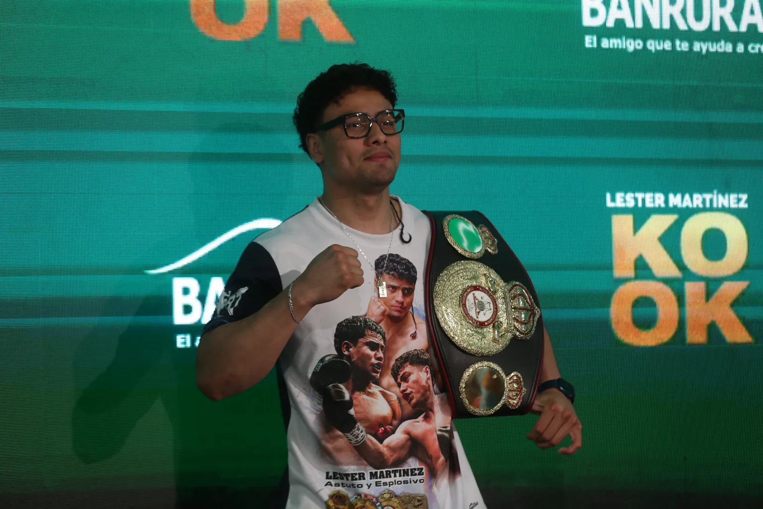 Lester Martínez se prepara para la pelea con el apoyo de Terence Crawford, leyenda del boxeo Lester Martínez se prepara para la pelea con el apoyo de Terence Crawford, leyenda del boxeo