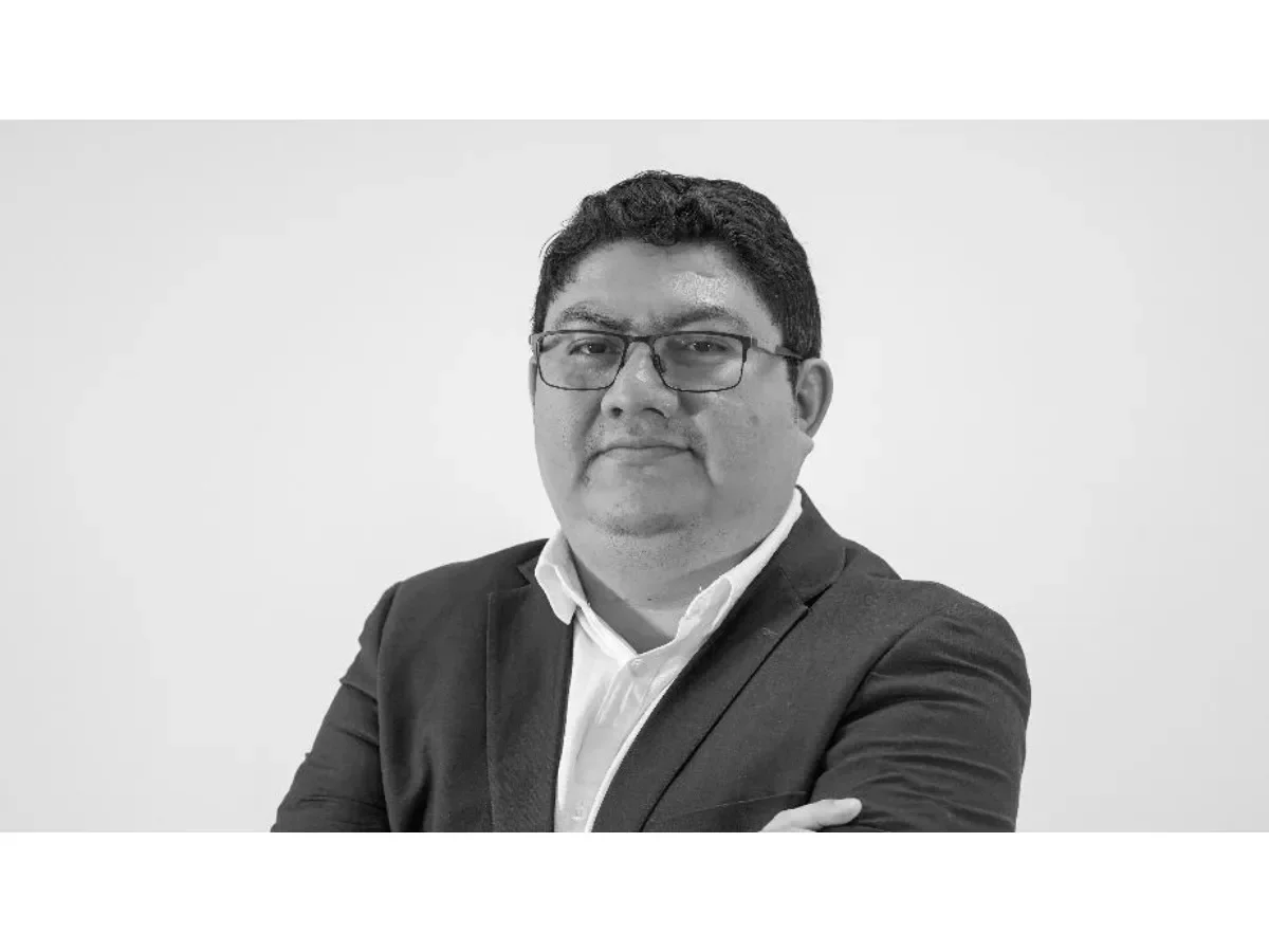Formación docente en El Salvador: análisis del modelo y retos actuales