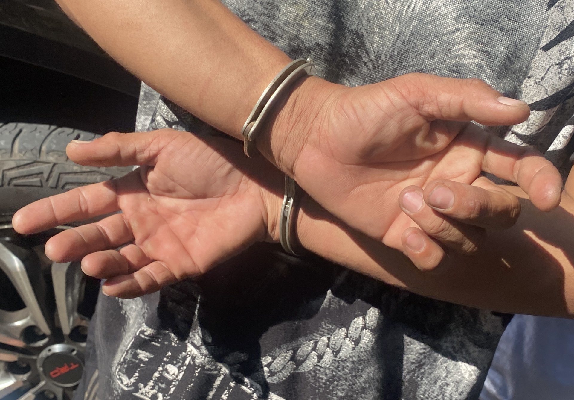 Detención en Panamá de mujer vinculada a triple homicidio tras deportación desde EE. UU.
