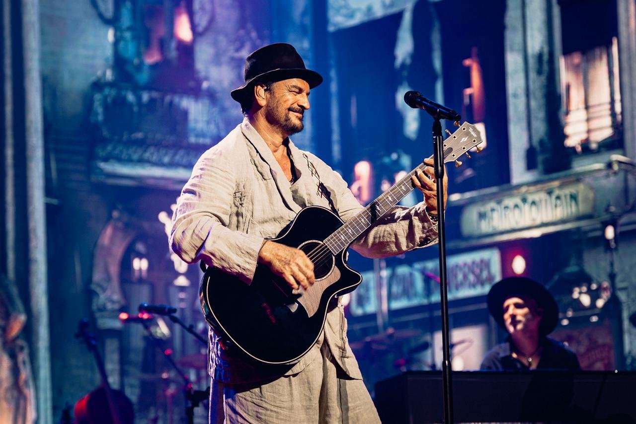 Ricardo Arjona extiende su gira en EE. UU. con agenda completa y nuevas fechas