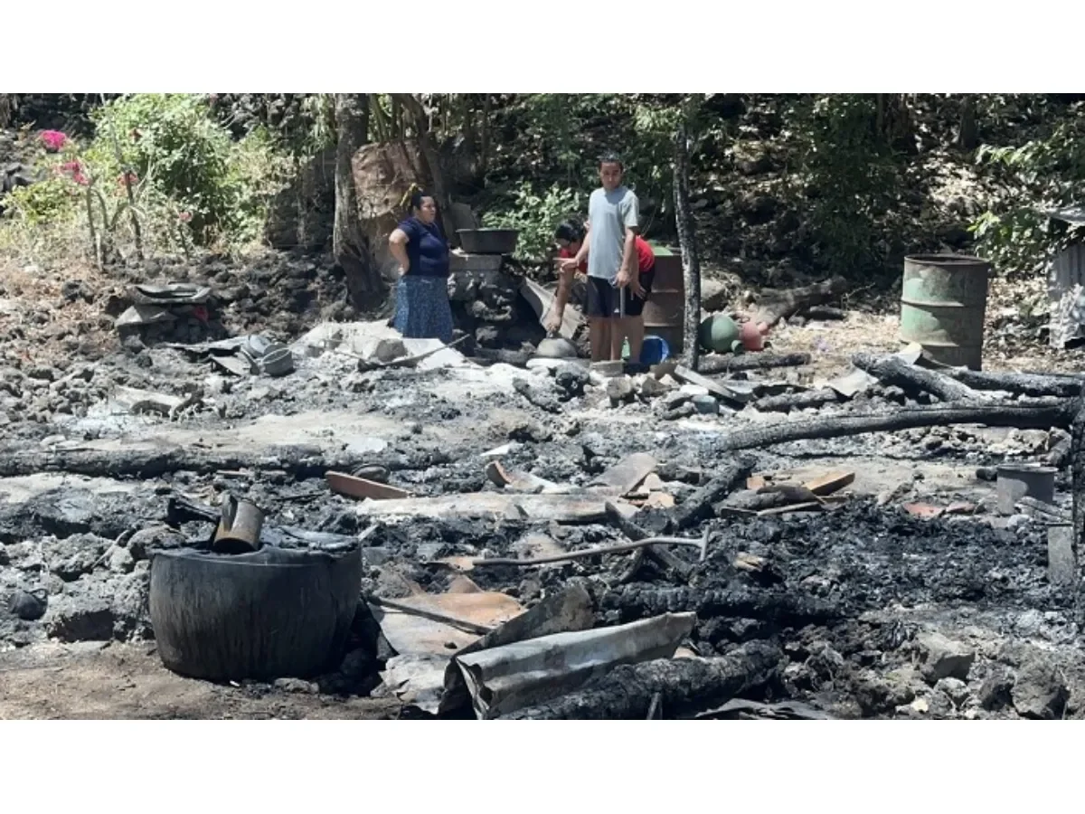 Tragedia en San Miguel: Dos hermanas fallecen calcinadas en incendio residencial