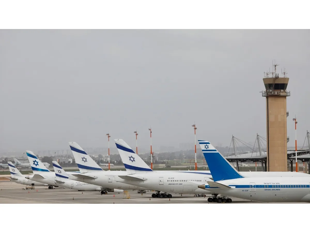 Fragmentos de misil iraní dañan tres aviones privados en aeropuerto de Tel Aviv Fragmentos de misil iraní dañan tres aviones privados en aeropuerto de Tel Aviv