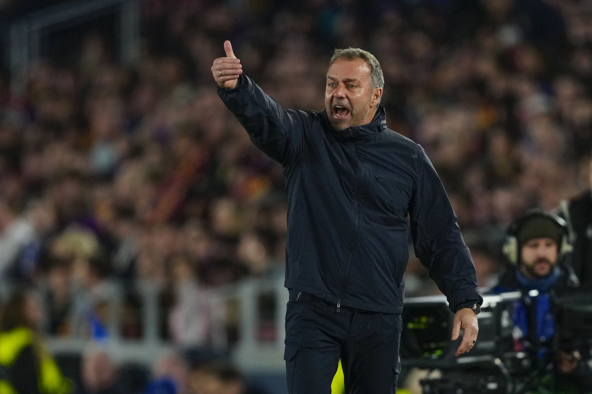 Hansi Flick destaca el control del Barcelona tras goleada de 7-2 al Newcastle en Champions