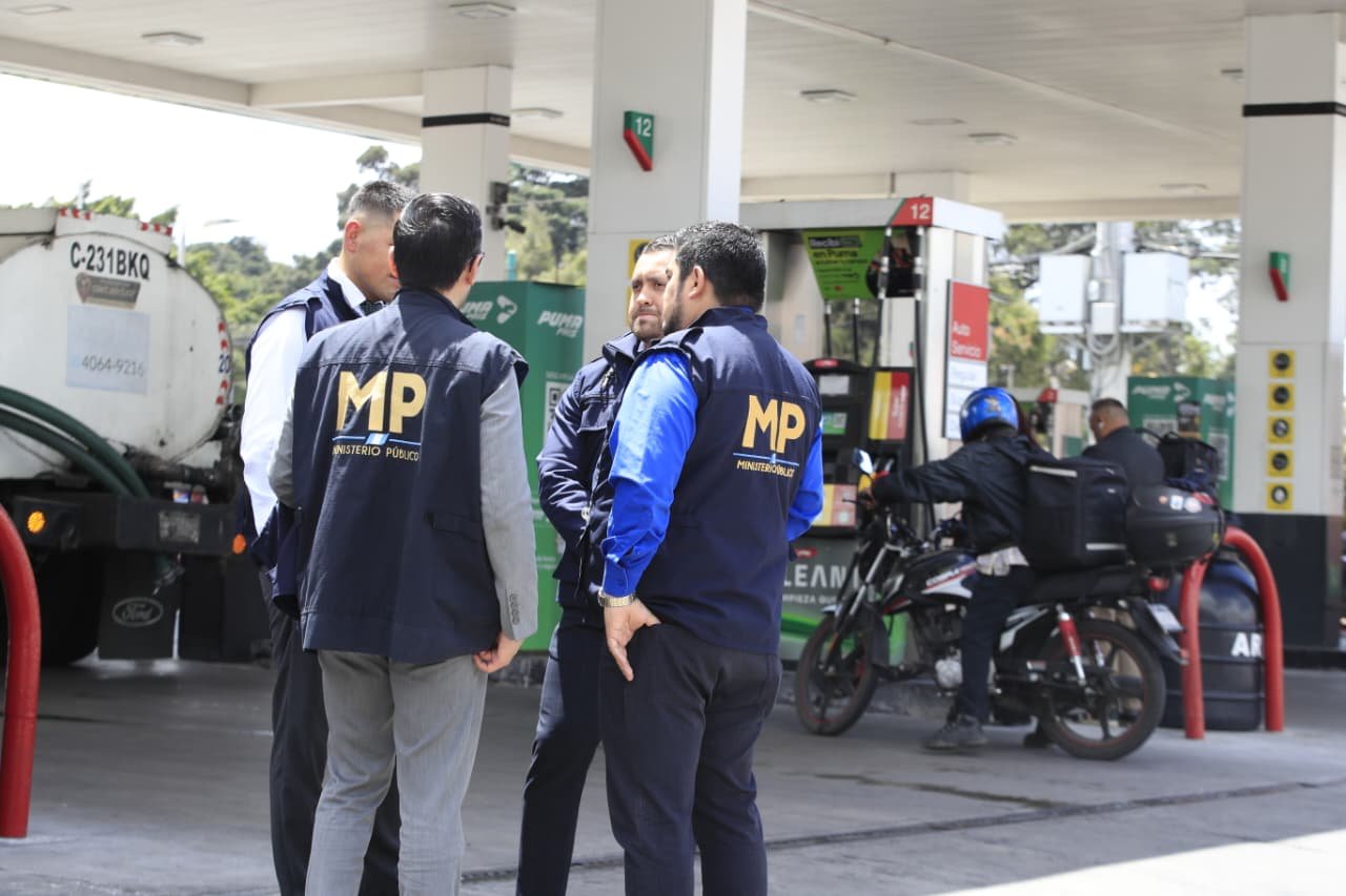 Ministerio Público inspecciona gasolineras en Guatemala por posibles irregularidades en precios de combustible