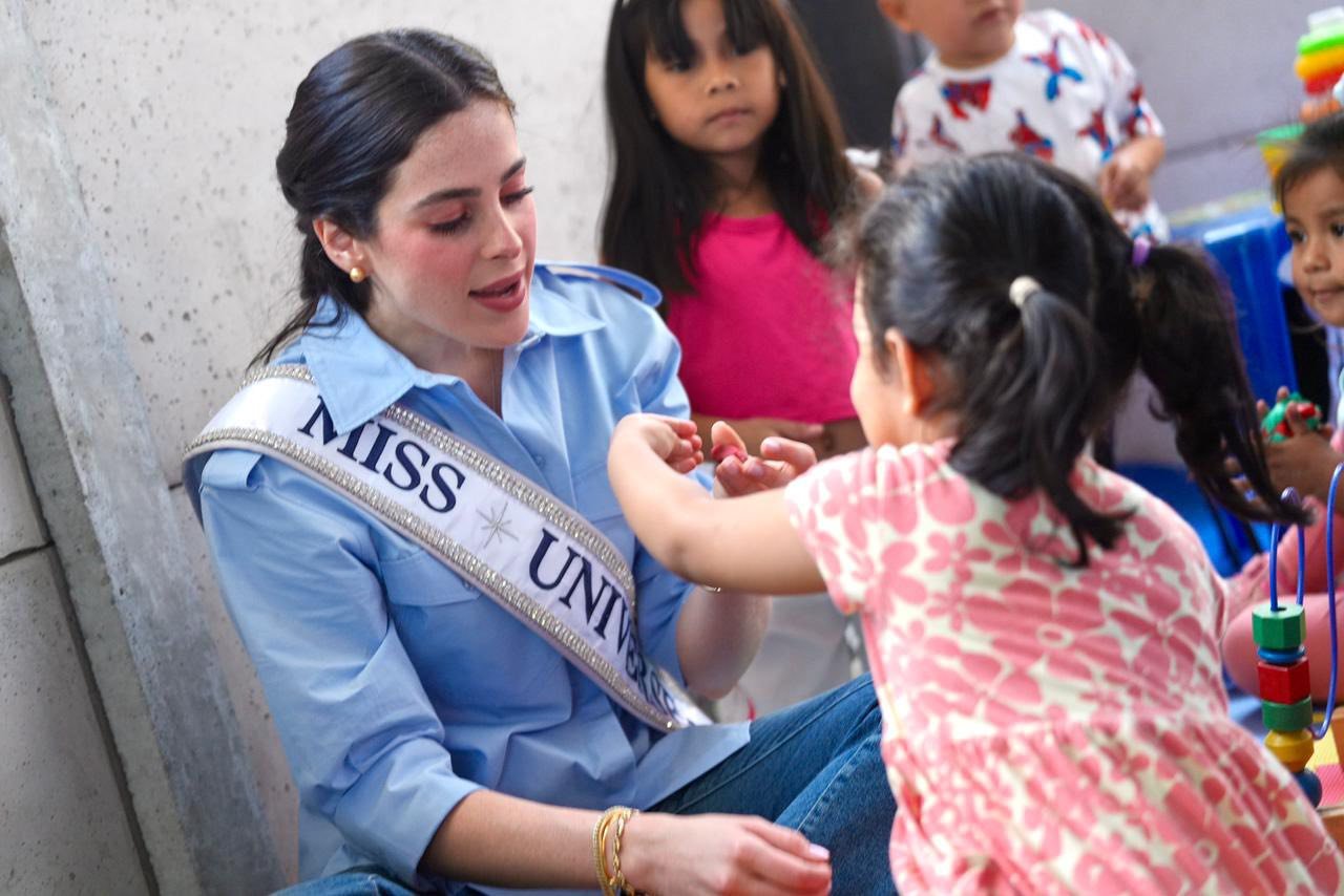 Miss Universo Fátima Bosch realiza significativa visita social en El Salvador