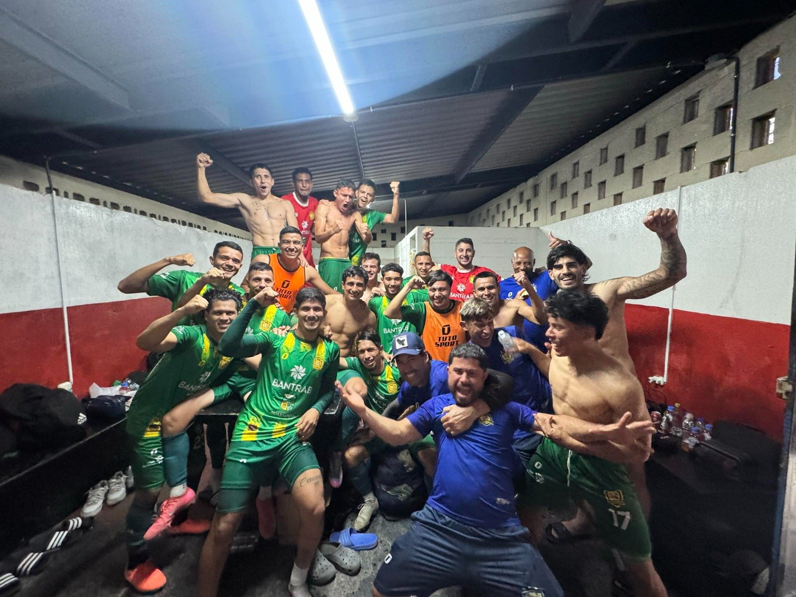 Guastatoya vence a Aurora FC con gol agónico y abandona zona de descenso en Clausura 2026