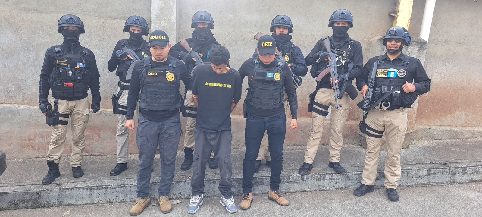 Detienen a presunto pandillero vinculado al asesinato de un comerciante en colonia Maya, zona 18 Detienen a presunto pandillero vinculado al asesinato de un comerciante en colonia Maya, zona 18