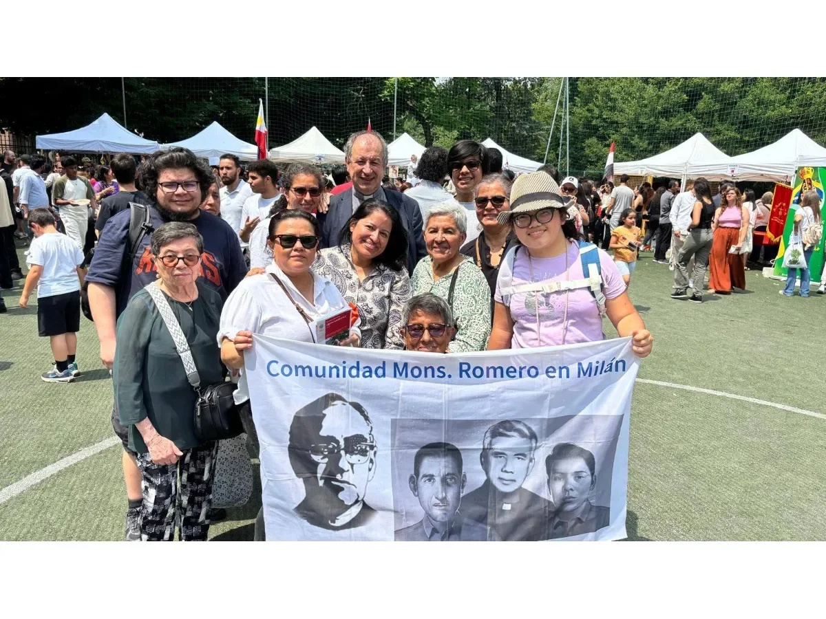 Salvadoreños en Italia conmemoran 46 años del martirio de san Óscar Romero con actividades culturales y religiosas